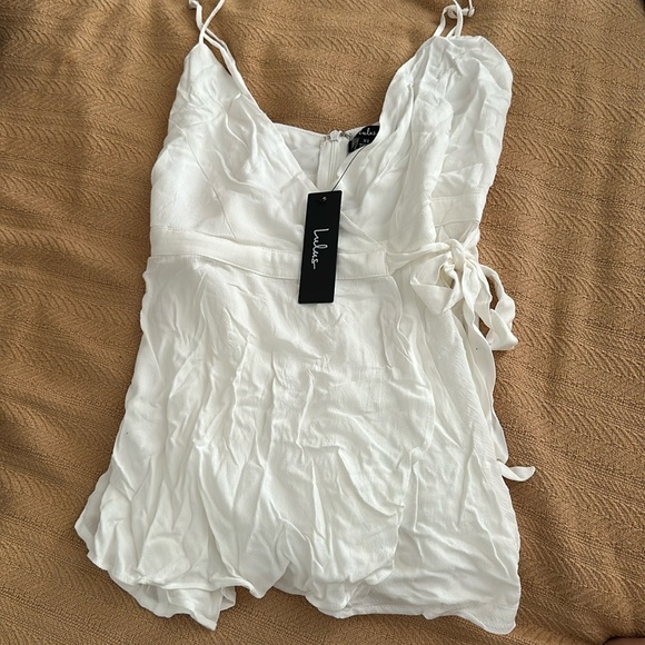 White Lulu’s romper - Picture 1 of 2